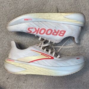 Brooks Hyperion 2 Men’s 9.5 Road Running Shoes Cream Tan Orange Lightweight